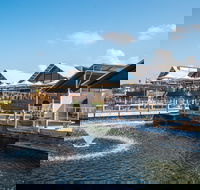 Caves Coastal Bar and Bungalows - Accommodation Noosa