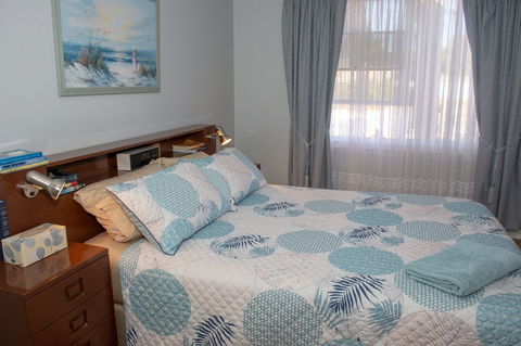 Chrissie's Palace - Accommodation Noosa 2