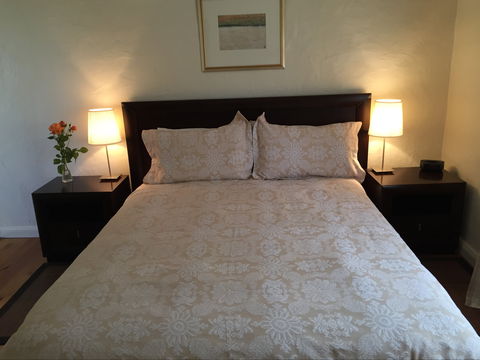 Dennis Cottage - Accommodation Noosa 3