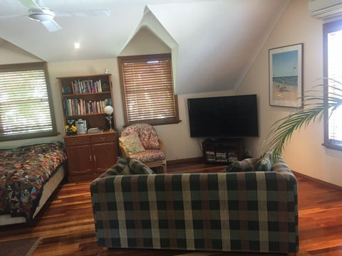 HJapartments - Accommodation Noosa 2