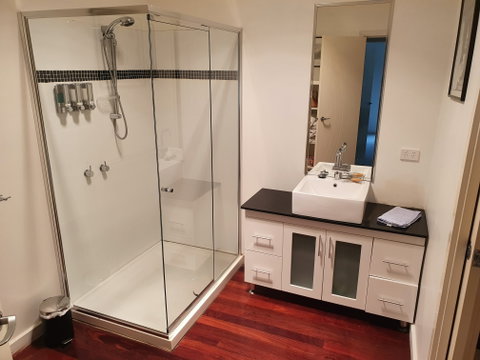 Huntly Lodge - Accommodation Noosa 3