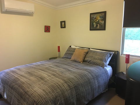 Kangaroo Hollow Preston Beach - Accommodation Noosa 4