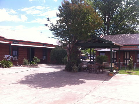 Mansfield Travellers Lodge Motel And Backpackers - Accommodation Noosa 1