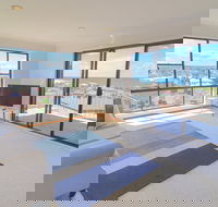 Waves at Caves - Accommodation Noosa