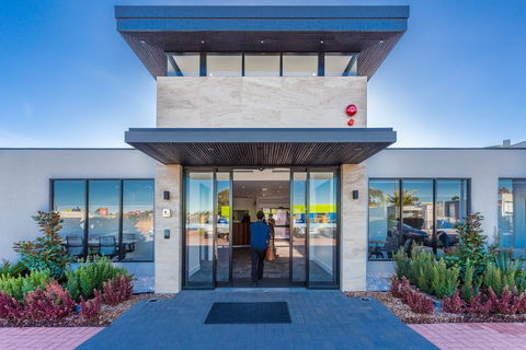 Country Comfort Perth - Accommodation Noosa 0