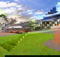 Hedgerow - Accommodation Noosa