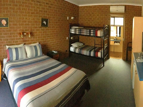 Milawa Motel - Accommodation Noosa 2