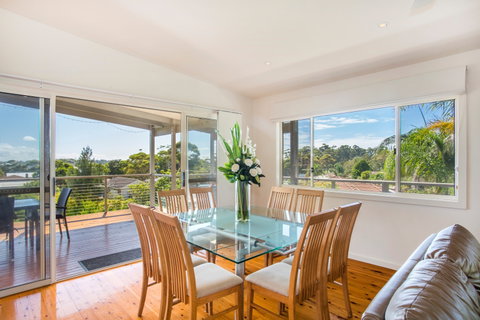 Stylishly Modern - Accommodation Noosa 2
