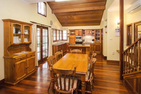 The Beach Retreat - Accommodation Noosa 5