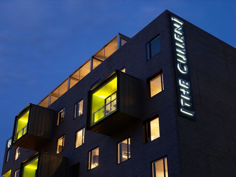The Cullen - Accommodation Noosa 1