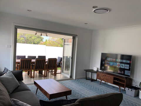 2 Allens Lane - Accommodation Noosa 2