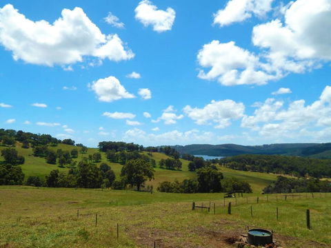 Harvey Hills Farm Stay Chalets - Accommodation Noosa 0