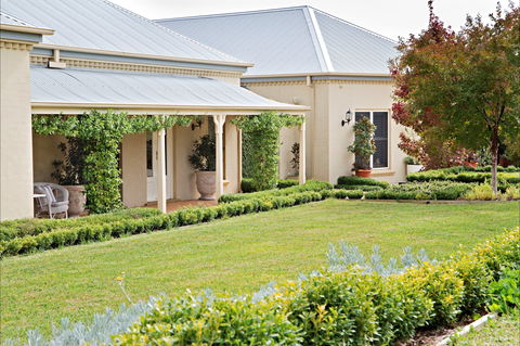 Loloma's At White Rock - Accommodation Noosa 0