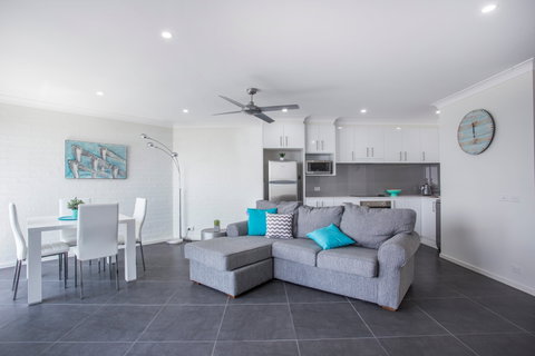 Mariners Two - Accommodation Noosa 2