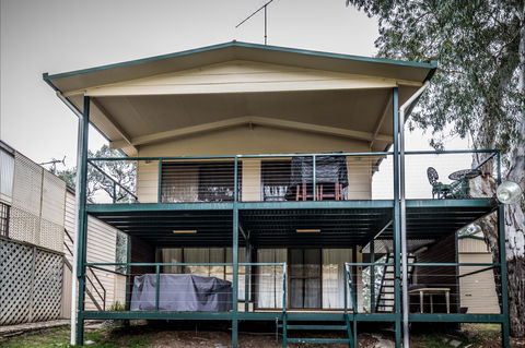Page Drive Blanchetown  -River Shack Rentals - Accommodation Noosa 0