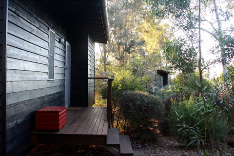 Redrock On Booie - Accommodation Noosa 0