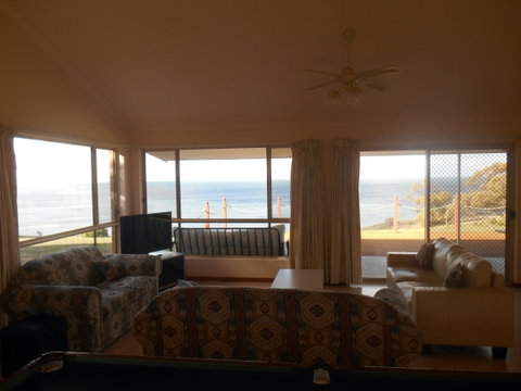 Rupert's Retreat - Accommodation Noosa 2
