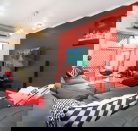 City Escape Serviced Townhouses - Accommodation Noosa