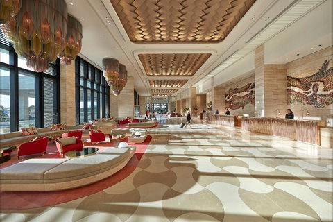 Crown Towers - Accommodation Noosa 0