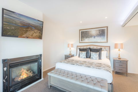 Eagle View Escape - Accommodation Noosa 1