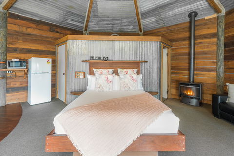 Eagle View Escape - Accommodation Noosa 2