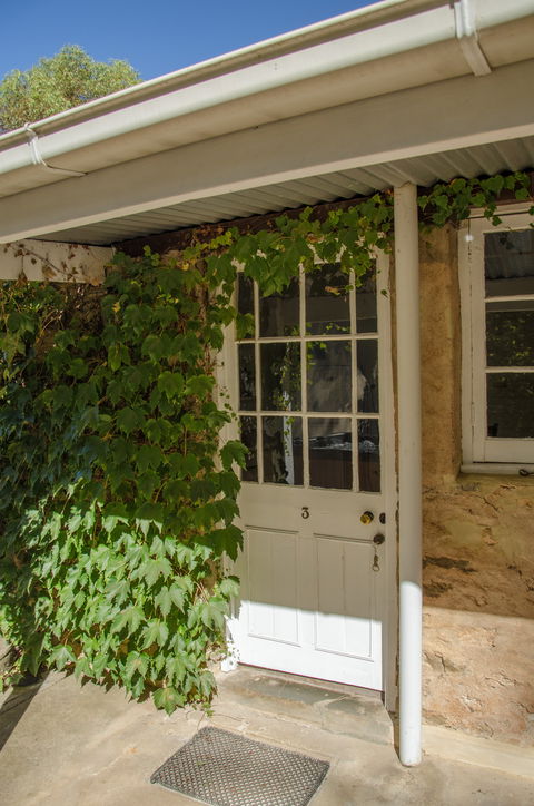 Ford Cottage Bed & Breakfast - Accommodation Noosa 1