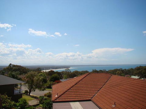 Magnificent Views - Accommodation Noosa 0
