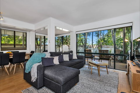 Mahogany Lodge - Accommodation Noosa 0