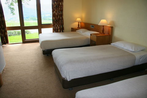 Mountain Creek Motel Bar And Restaurant - Accommodation Noosa 2