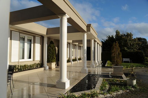Norwood House, Motel And Receptions - Accommodation Noosa 0