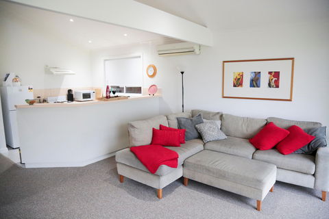 Surfleet Holiday Unit - Accommodation Noosa 2