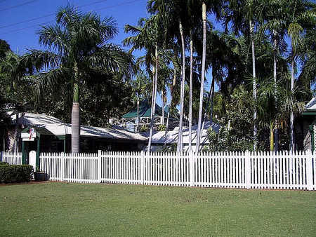 McAlpine House - Accommodation Noosa 2