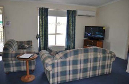 Back Obourke Accommodation - Accommodation Noosa 1