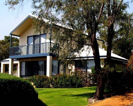 Walpole Bayside Villas - Accommodation Noosa 0