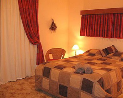 Acacia Grove Holiday House - Accommodation Noosa 2