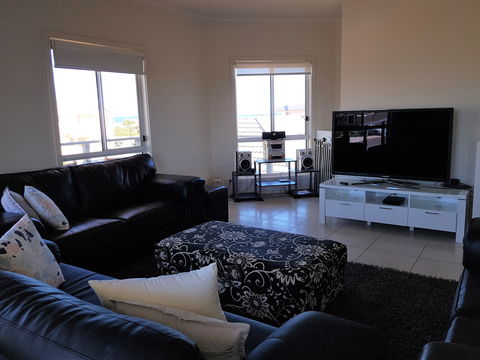 Agape Holiday Home - Accommodation Noosa 2
