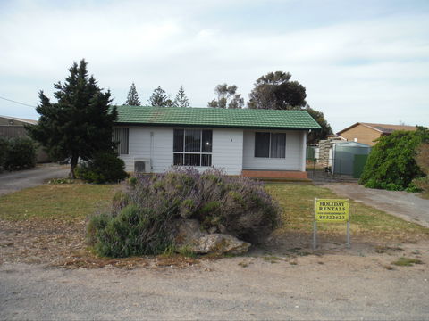 Capella Court - Accommodation Noosa 0