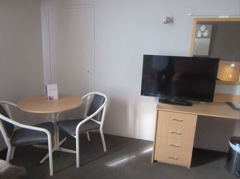 El Toro Motor Inn - Accommodation Noosa 2