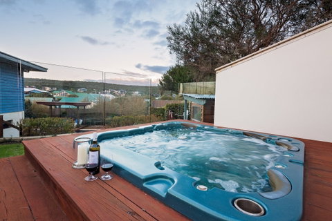 Fragrant Harbour - Accommodation Noosa 1