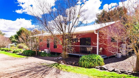 Hillview Farmstay - Accommodation Noosa 0
