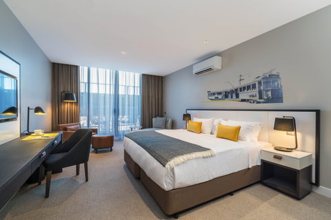 Peppers Docklands - Accommodation Noosa 0