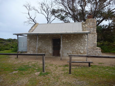 Shepherds Hut - Accommodation Noosa 0