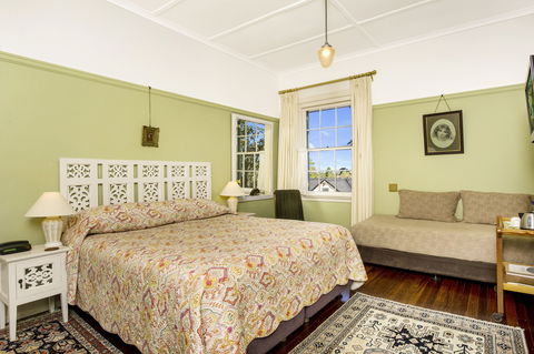 Silvermere Guesthouse - Accommodation Noosa 2