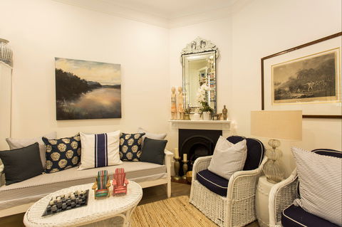 Stylish Interiors In The Bay - Accommodation Noosa 1