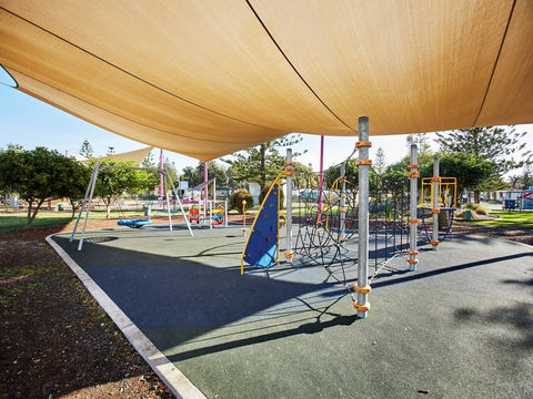Toowoon Bay Holiday Park - Accommodation Noosa 2