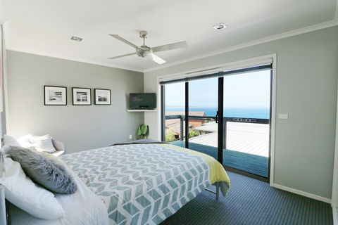 Eagle Heights Holiday Units - Panorama Units - Accommodation Noosa 2