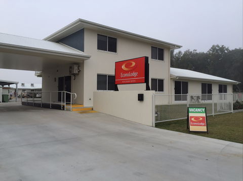 EconoLodge Beachside Motel - Accommodation Noosa 0