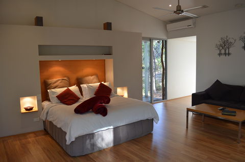 Hidden Valley Forest Retreat - Accommodation Noosa 2
