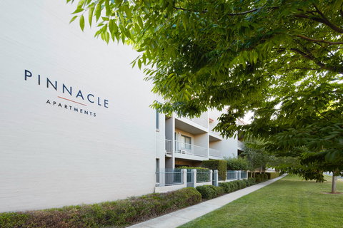 Pinnacle Apartments - Accommodation Noosa 0
