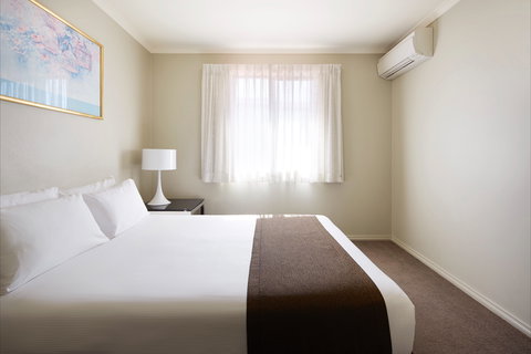 Pinnacle Apartments - Accommodation Noosa 2